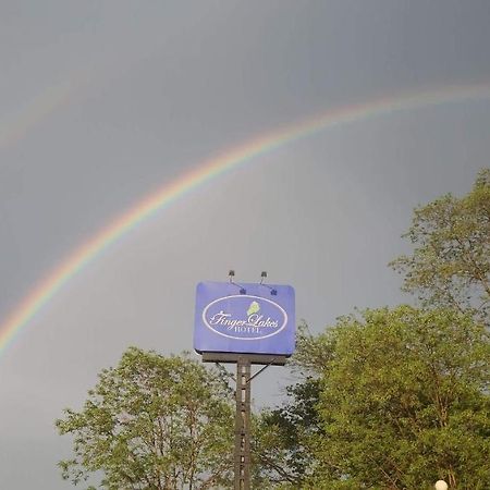 Finger Lakes Hotel Farmington Εξωτερικό φωτογραφία